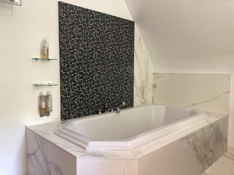 Pleugueneuc La Forge De La Coudraie B&B 외부 사진