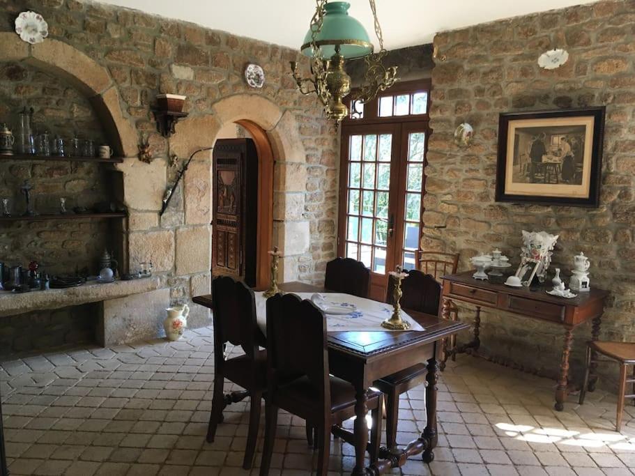 Pleugueneuc La Forge De La Coudraie B&B 외부 사진